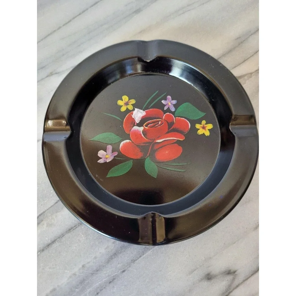 Vintage Painted Floral Ashtray Set Of 2 Black Red Rose Tin Restaurant Cigarette